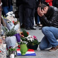 Родные жертв терактов в Париже и Брюсселе подали в суд на Twitter