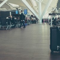 В аэропортах измеряют температуру туристам из Турции