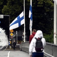 В Финляндии жертв атаки в Турку почтили минутой молчания