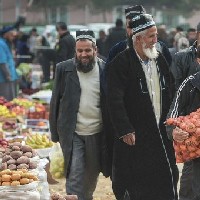 Власти «оденут» жителей Таджикистана