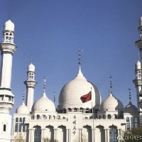 Мусульмане Китая протестуют против сноса крупной мечети