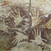 Древнейшие в мире наскальные рисунки нашли в Индонезии