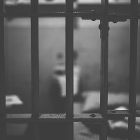 Суд оставил в колонии имама, осужденного за оправдание терроризма