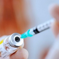 Жителям Нью-Йорка запретили отказываться от прививок из-за религии