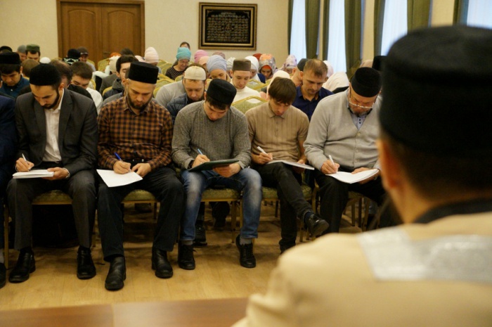 "Татарча диктант" впервые написали в мечетях республики